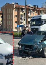 Samsun&rsquo;da Feci Kaza! 2 Ara&ccedil; Kafa Kafaya &Ccedil;arpıştı: 4 Yaralı!
