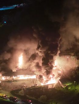 Samsun&rsquo;da Muz Deposunda Yangın!