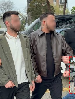 Samsun&rsquo;da Şakalaşırken &Ccedil;alışanını Bı&ccedil;akladı: O G&ouml;r&uuml;nt&uuml;ler Ger&ccedil;eği Ortaya &Ccedil;ıkardı