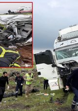 Şanlıurfa'da sabah saatlerinde feci kaza: TIR ile &ccedil;arpışan ara&ccedil; hurdaya d&ouml;nd&uuml;! 2 kişi hayatını kaybetti