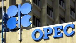 Savaş petrol&uuml; vurdu: OPEC &uuml;retiminde tarihi gerileme