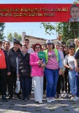 Şehit Eşinin Anısına Gen&ccedil;lere Trafik Eğitimi