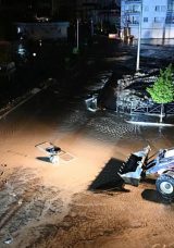 Sele kapılan 2 kişi yaşamını yitirdi