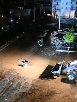 Sele kapılan 2 kişi yaşamını yitirdi