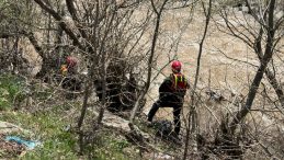 Şemdinli'de kaybolan 8 yaşındaki Osman Taş'ı arama &ccedil;alışmaları s&uuml;r&uuml;yor