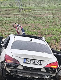 Siirt&rsquo;te Feci Kaza: 2 &Ouml;l&uuml;, 3 Ağır Yaralı