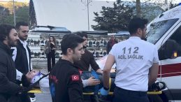 Şişli'de Kaza! Tesla Marka Otomobil ile Motosiklet &Ccedil;arpıştı: 1 Yaralı