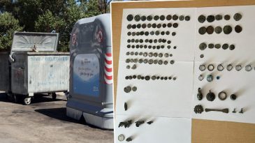 Sivas'ta Vatandaş &Ccedil;&ouml;pl&uuml;kte G&ouml;rd&uuml;ğ&uuml;ne İnanamadı: Tam 128 Par&ccedil;a…