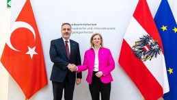 SON DAKİKA| Bakan Fidan Avusturya'da: Gazze barış planına uyulması &ouml;nemli