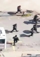SON DAKİKA: Konsolosluk saldırısında tepki &ccedil;eken g&ouml;r&uuml;nt&uuml;lerin izi s&uuml;r&uuml;ld&uuml;: 8 plaza &ccedil;alışanı g&ouml;zaltında