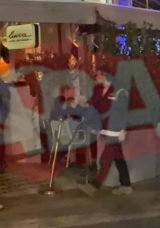 SON DAKİKA | &Uuml;nl&uuml; mekana uyuşturucu baskını! Narkotik ekipleri arama yaptı