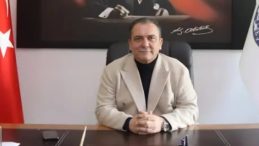 SON DAKİKA&hellip; Eşme Belediyesi'ne irtikap operasyonu: Belediye Başkanı Yılmaz Tozan ve eşi olmak &uuml;zere 3 ş&uuml;pheli g&ouml;zaltında