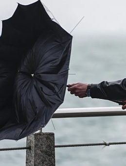 SON DAKİKA&hellip; Meteoroloji&rsquo;den il il hava durumu uyarısı! Sıcaklıklar 7 derece birden d&uuml;ş&uuml;yor: İstanbul i&ccedil;in fırtına alarmı!