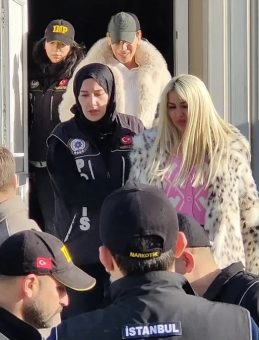 SON DAKİKA&hellip; &Uuml;nl&uuml;lere uyuşturucu operasyonu! 17 isim adliyeye sevk edildi