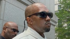 Soykırıma Destek, Sanat&ccedil;ıya Sans&uuml;r