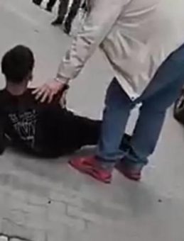 Sultangazi&rsquo;de dehşet anları! Tartıştıkları gence kurşun yağdırdılar