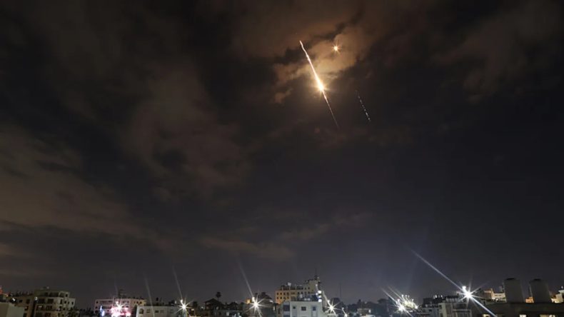 Suudi Arabistan: 4 İHA D&uuml;ş&uuml;r&uuml;ld&uuml;