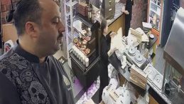 Taciz i&ccedil;in 25 farklı restorandan husumetlisi adına sipariş verdi, restoran sahipleri isyan etti