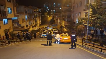 Takside &Ccedil;ıkan Tartışmada Arkadaşını Tabanca ile Vurdu