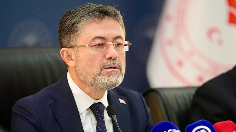 Tarım ve Orman Bakanı İbrahim Yumaklı: Teknolojiyi insan tecr&uuml;bemizle birleştirerek m&uuml;cadelemizi g&uuml;&ccedil;lendiriyoruz