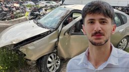 Tarsus'ta feci kaza: Biri uzman &ccedil;avuş 2 kişi &ouml;ld&uuml;