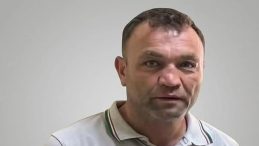 Tartıştığı kardeşini tabanca ile vurdu