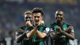 Tayfur Bing&ouml;l'den gece yarısı olay paylaşım! Galatasaray'a g&ouml;nderme&hellip;