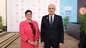 TBMM Başkanı Kurtulmuş, AKPM Başkanı Bayr ile g&ouml;r&uuml;şt&uuml;