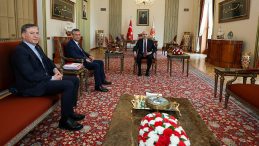 TBMM Başkanı Kurtulmuş, Kamu Başdenet&ccedil;isi Akarca'yı kabul etti