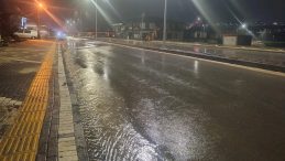 Tekirdağ'da sağanak yağış etkili oldu: Yollar g&ouml;le d&ouml;nd&uuml;