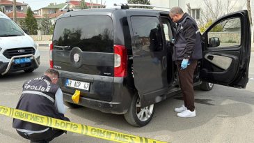Tekirdağ'da trafikte &lsquo;yol verme&rsquo; kavgası! Otomobili takip edip s&uuml;r&uuml;c&uuml;y&uuml; tabancayla vurarak yaraladı