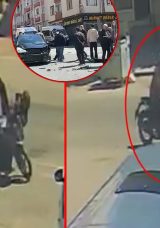 Tekirdağ&rsquo;da korku dolu dakikalar! Otomobille motosikletin &ccedil;arpıştığı kazada s&uuml;r&uuml;c&uuml; metrelerce savruldu: O anlar kamerada&hellip;