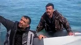 Tekne su almaya başladı, 3 balıkçı ölümden döndü