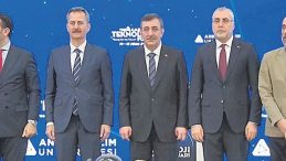 Teknolojiyi &Uuml;retmeyen Bağımsız Olamaz