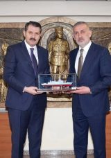 TFF Başkanı İbrahim Hacıosmanoğlu Milli Savunma Bakan Yardımcısı Salih Ayhan&rsquo;ı ziyaret etti