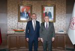 TFF Başkanı İbrahim Hacıosmanoğlu&rsquo;ndan Gen&ccedil;lik ve Spor Bakanı Osman Aşkın Bak&rsquo;a ziyaret!