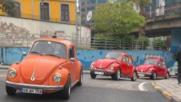 Trabzon'da 23 Nisan kutlaması: Vosvoslar &ccedil;ocuklar i&ccedil;in s&uuml;rd&uuml;