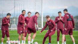 Trabzonspor, 60 puanın 23'&uuml;n&uuml; İstanbul takımlarından aldı