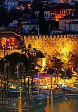 Turizme g&uuml;r&uuml;lt&uuml; kirliliği darbesi