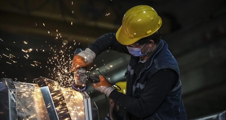 T&Uuml;İK A&ccedil;ıkladı: Sanayi &Uuml;retimi Arttı