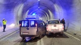 T&uuml;nelde Kaza: 7 Yaralı