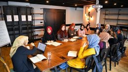 T&Uuml;RGEV, Filistin'den gelen 246 gen&ccedil; kıza eğitimde kapı a&ccedil;tı