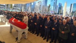 T&uuml;rk k&uuml;lt&uuml;r&uuml;ne ışık tutan &ccedil;ınar Prof. Dr. Hasan H&uuml;srev Hatemi son yolculuğuna uğurlandı