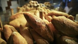 T&uuml;rkiye Fırıncılar Federasyonu a&ccedil;ıkladı! Ekmek fiyatlarına zam geldi