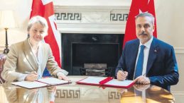 T&uuml;rkiye ile İngiltere arasında tarihi imza