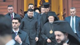 Ukrayna lideri Zelenski: Cumhurbaşkanı Erdoğan barış i&ccedil;in &ccedil;aba g&ouml;steriyor