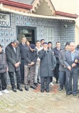 Umre Kafilesi Dualarla Yola &Ccedil;ıktı