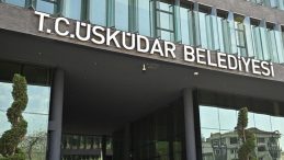 &Uuml;sk&uuml;dar Belediyesi'ne operasyon: 21 kişi adliyeye sevk edildi