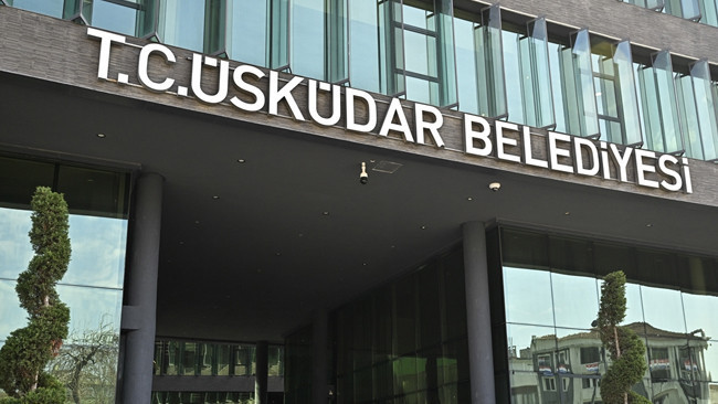 &Uuml;sk&uuml;dar Belediyesi'ne operasyon: 21 kişi adliyeye sevk edildi