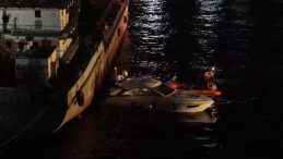 &Uuml;sk&uuml;dar'da Tekne Gemiye &Ccedil;arptı: 5 Kişi Kurtarıldı